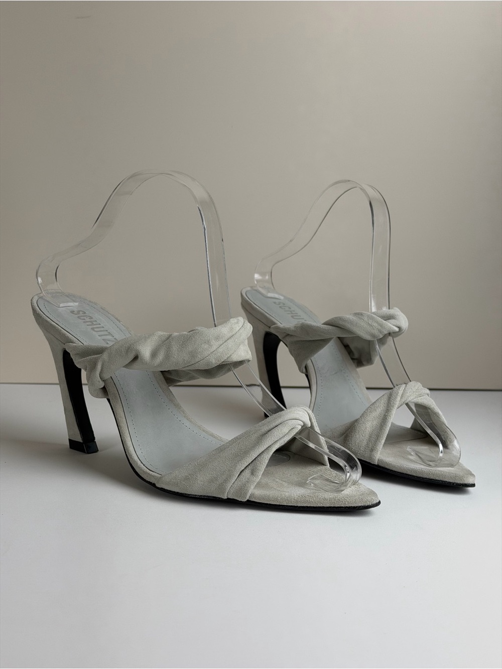 Schutz Meline Suede Knotted Mule Heels Light Gray Pointed Toe Sandals Size 7.5 - Picture 1 of 10